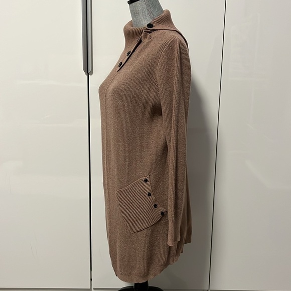 NWOT Sweater Dress Cowl Neck Buttons Pockets Blush, Size S/M - Picture 8 of 11